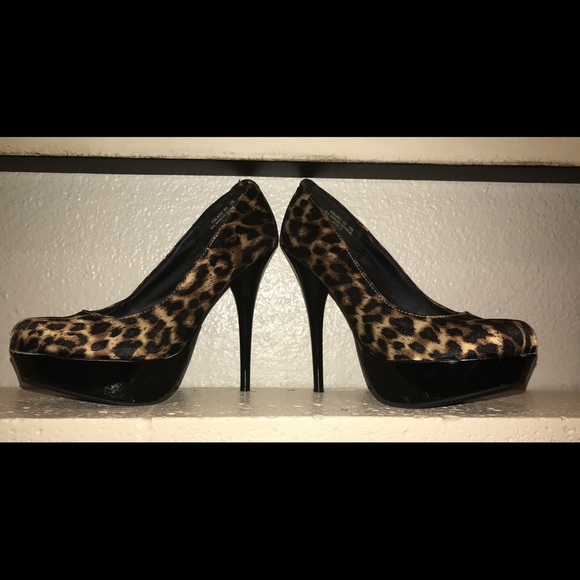 Bebe heels - Picture 6 of 6